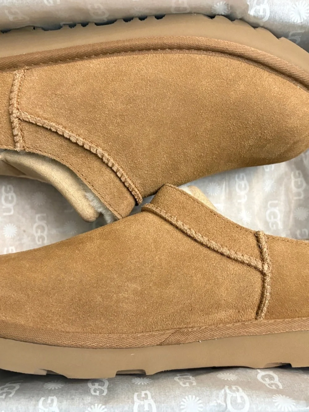 Ugg boots kids size 6